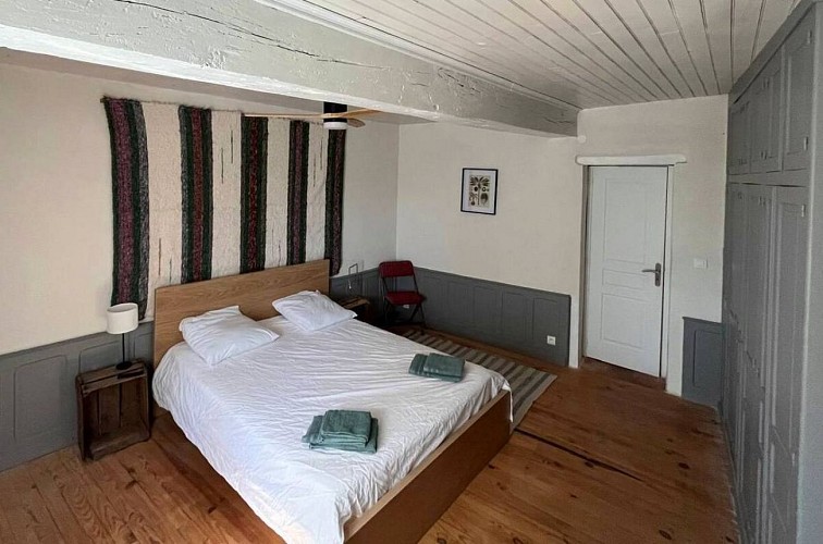 fc1129b9-199a-4281-a0b9-f2d7a7af5003