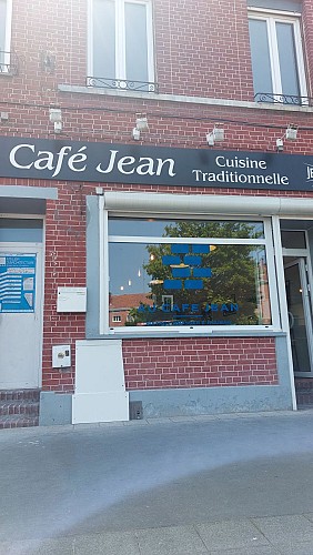 Au Café Jean