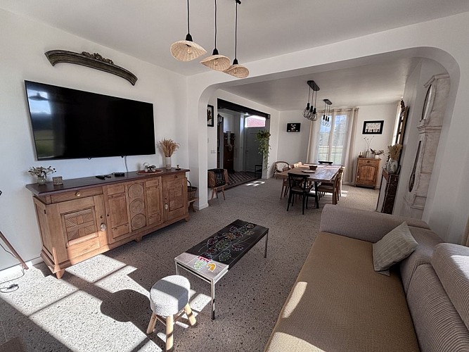 Gite-Martial-Montpon-salon-vallee-isle-perigord