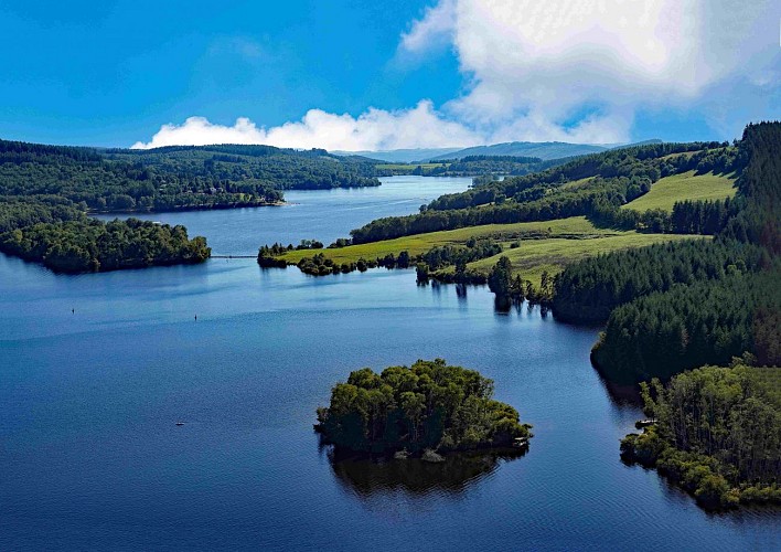 Aérienne_Lac_Vassiviere©LEGOUPIL David copie BD pour illustration sirtaqui