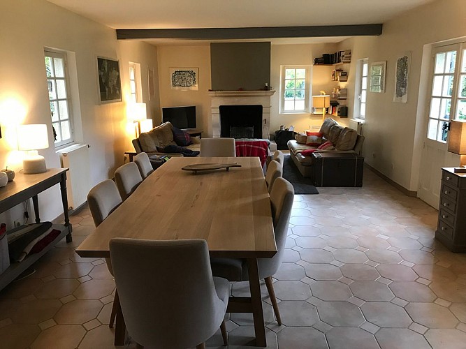 Le Clos de la Galice à Bailleul-la-Vallée_salle2