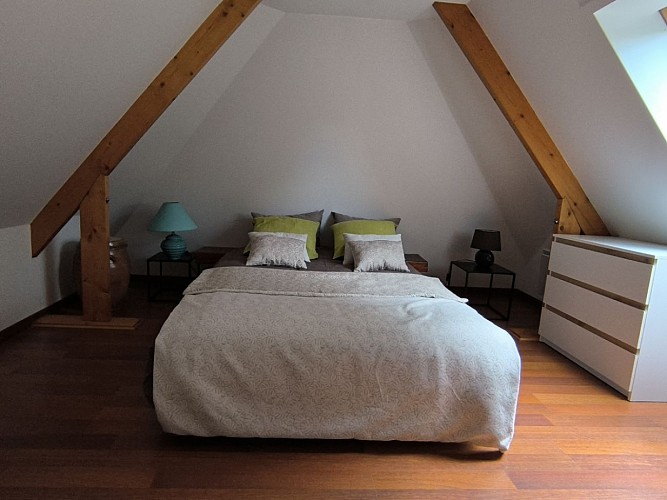 gite-de-la-haute-rue-saint-nicolas-de-la-haie-meuble-lamotte-herve (1) (1)