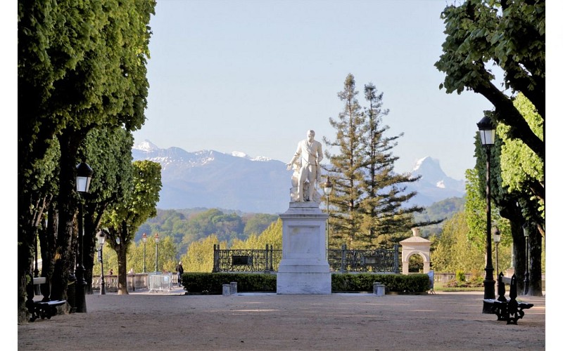 Place Royale - Statue d'Henri IV - Pau