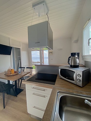 Chalets_Léry Poses en Normandie_cuisine_salon