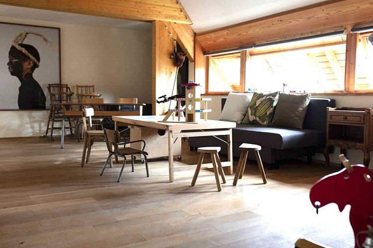 Maison relais_gite 8_14 personnes_salle de jeu_palier