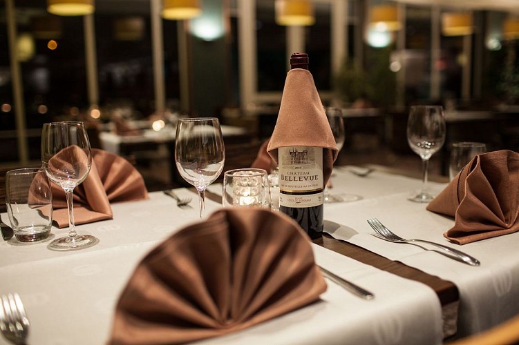 Leonardo Hotel - int 2 restaurant