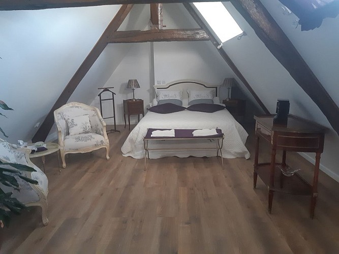 Chambre 3_ suite 2 personnes_ La saussaye