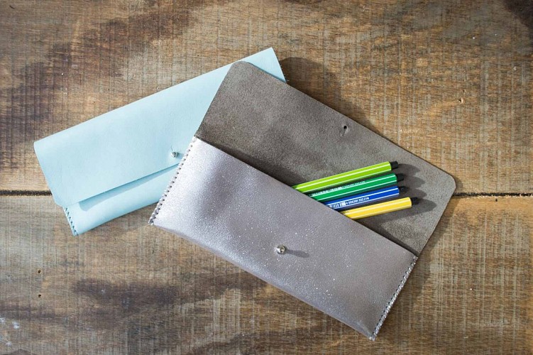 Atelier Maroline : fabrication d'un accessoire en cuir - Duo adulte - enfant