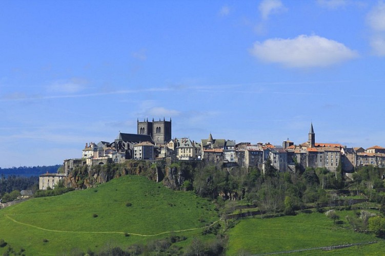 Visite - A l'assaut des remparts, Saint-Flour
