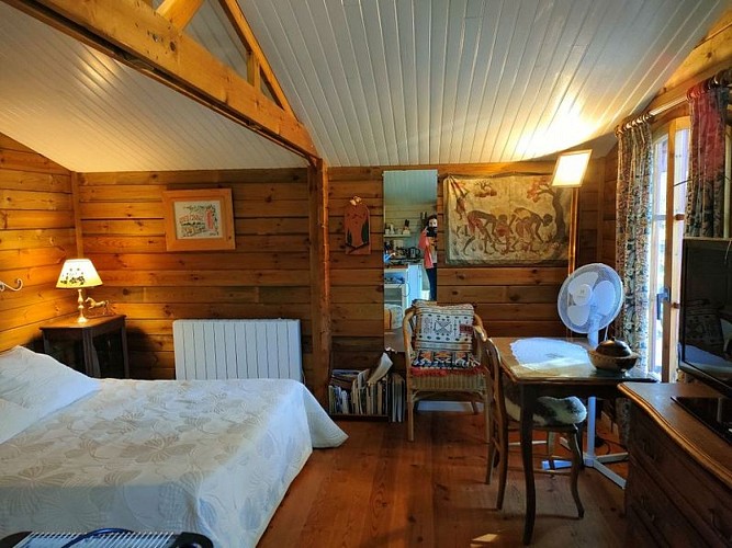 Chalet-Eldo-ras-d-eau-Torchamp