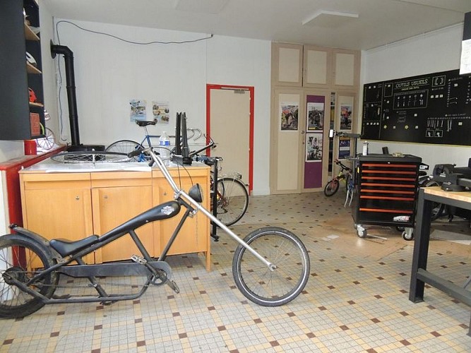 L-Abri-cyclette-6-Alencon-800