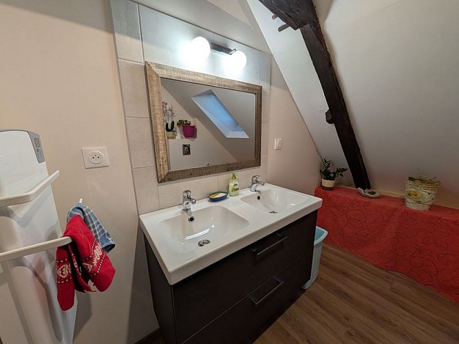 Les-Maison-de-Vacnaces-4-Notre-Dame-800