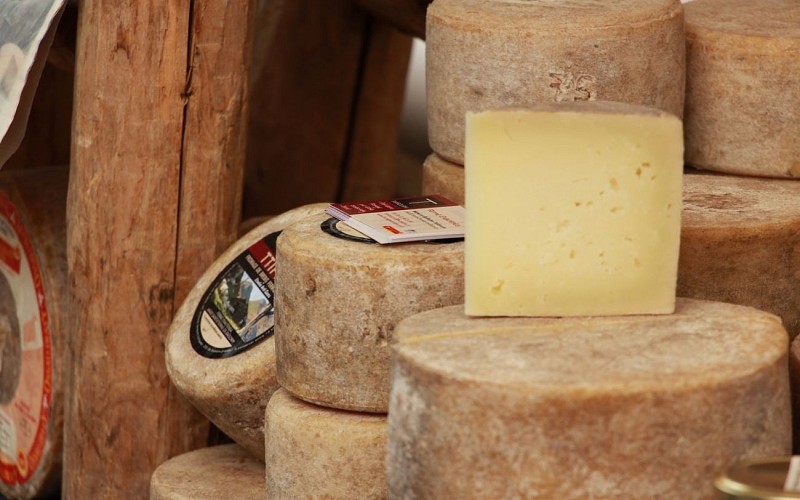 Marché de Cambo-les-Bains - Pays basque 
