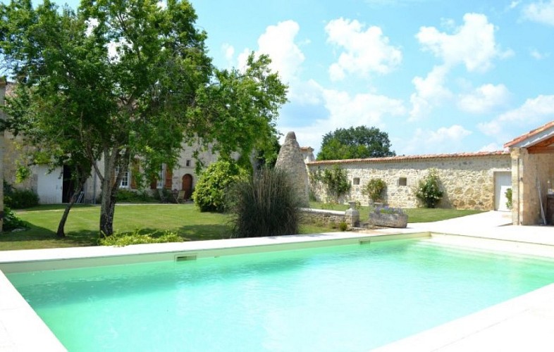 Gite-de-Peyroustoux-1