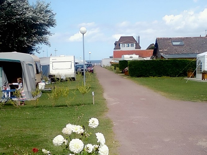 Oasis Camping - Lion sur mer - emplacement
