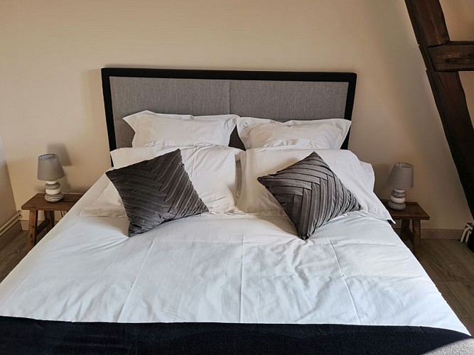 -F.-FORTOUL-LACOMME---gite-Eglise--1- 800x600