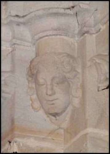 Culot sculpté de l'homme ailé de Matthieu