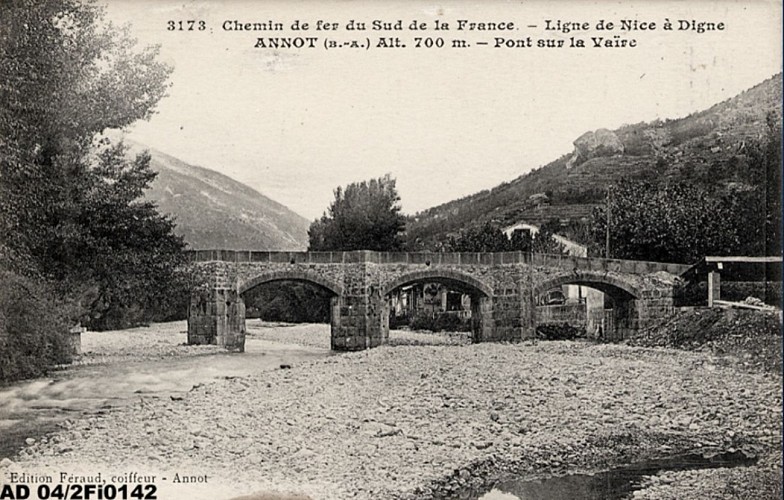 La Vaïre et le pont en 1910