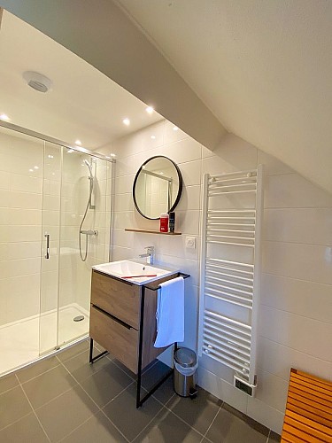 musacardin_Poses_gite_cuisine_salle de douche