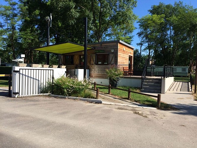 Lery-Poses-en-Normandie---Camping-1-3