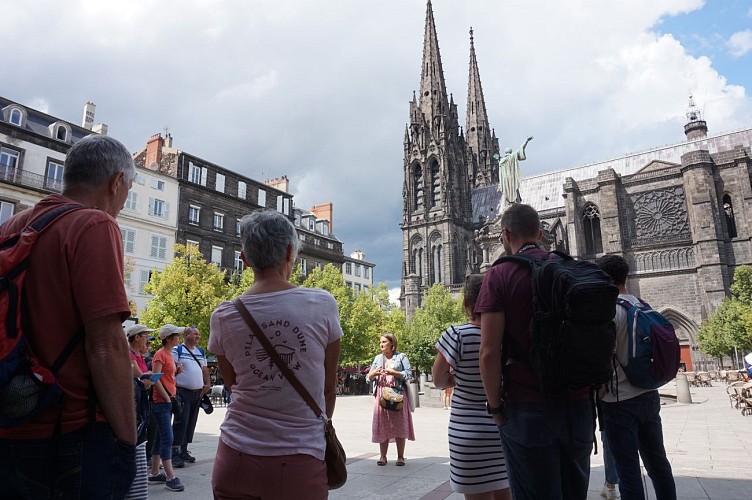 Guided tour of Clermont's historic center