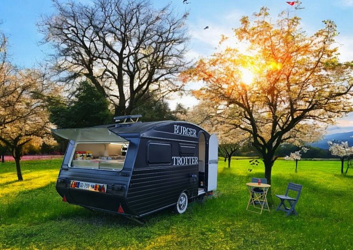 burger-trotter-food-truck-les-leches-tourisme