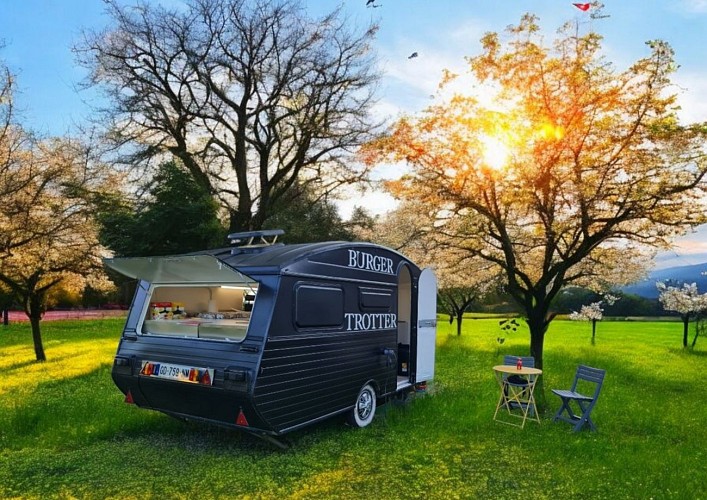 burger-trotter-food-truck-saint-louis-en-l-isle-tourisme 2