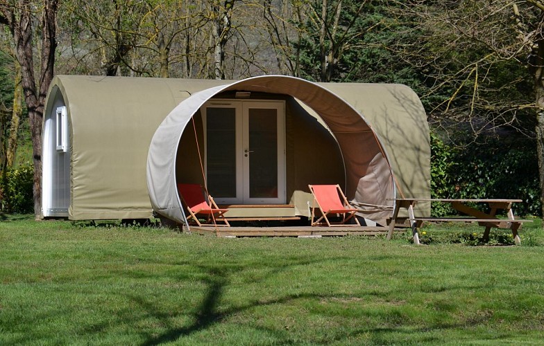 Camping L'Amitié au bord de l'eau