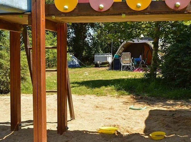 camping-vallee-de-lignac-in-lignac-frankrijk-kamperen