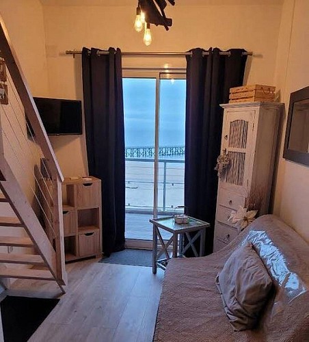 MME COUTAUD - STUDIO 2 PERSONNES