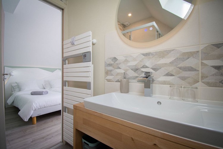 Furnished 214 A'coeur