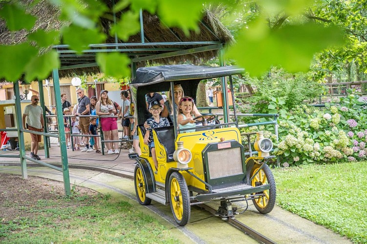 Cigoland Parc des Cigognes et Attractions