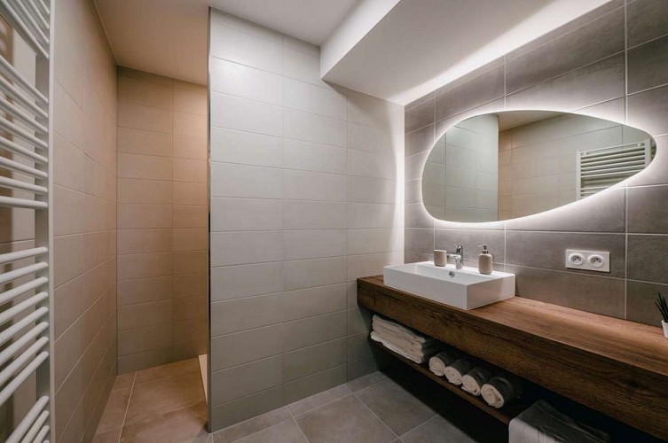 Meublé de tourisme Résidence les Charmes - Aulne