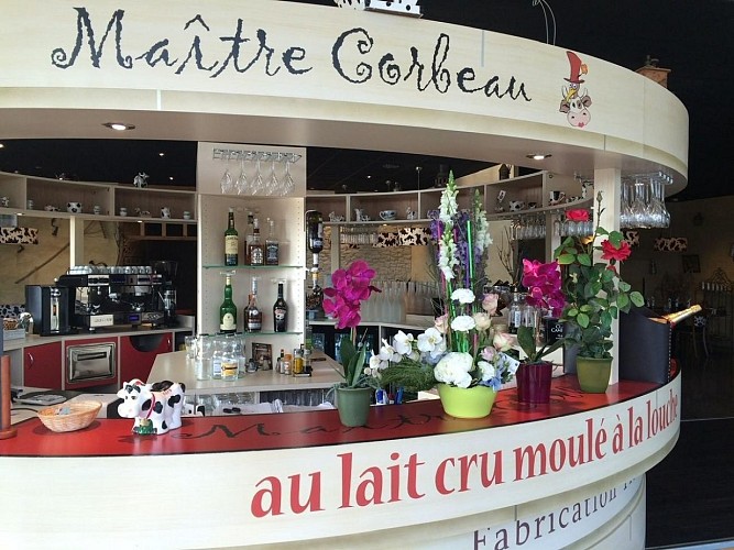 maitre-corbeau-comptoir-2