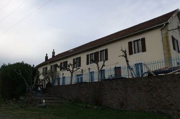 la-municipalite-de-belfahy-a-acquis-la-belle-hetraie-fermee-depuis-plus-de-deux-ans-ils-sont-quelques-benevoles-a-rehabiliter-l-ancienne-auberge-pour-redonner-vie-au-village-photo-sandrine-lassus-1711986723