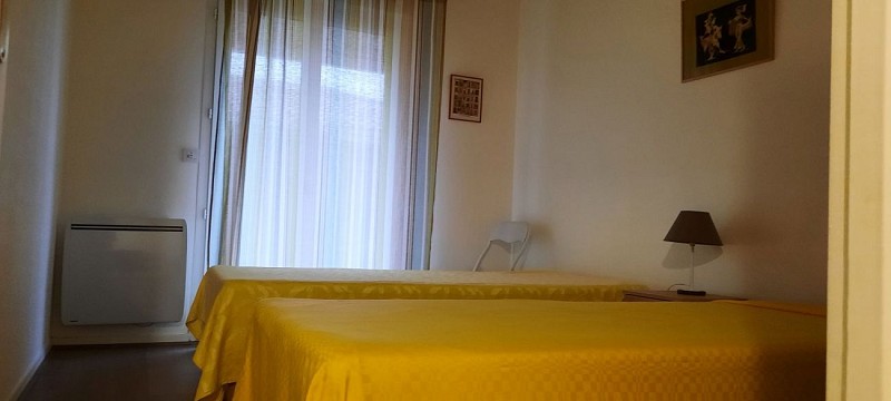 chambre 2 lits simples