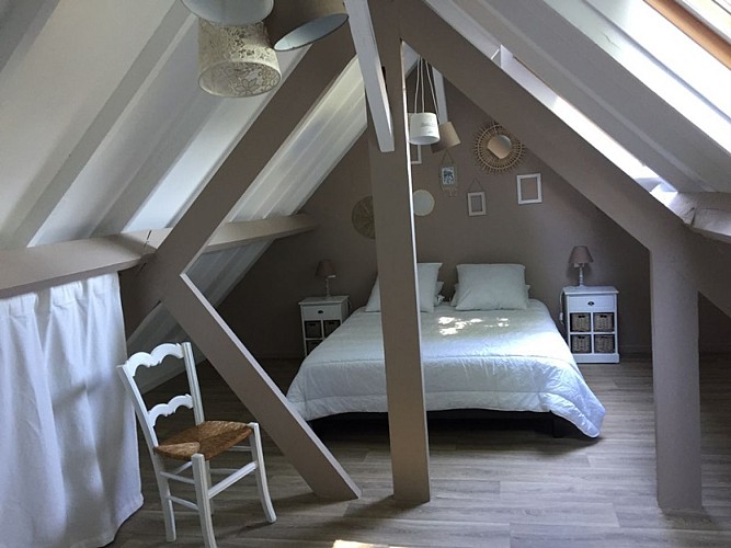 Le-gite-du-Frene-chambre-Poses