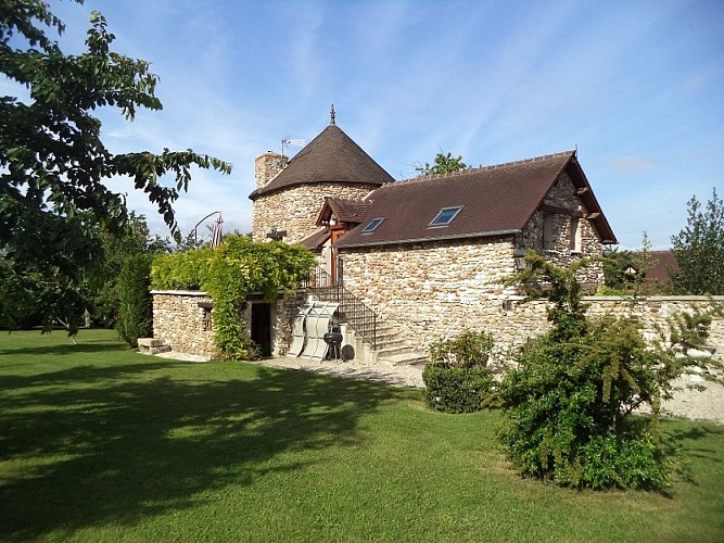 La tour-les grandes vignes-saint etienne sous bailleul