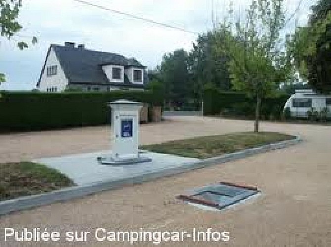 Camper-vans service areas and Campsites