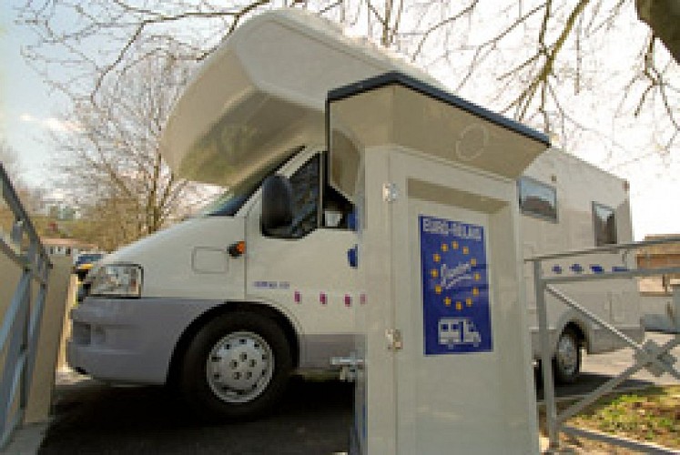 Camper-vans service areas and Campsites
