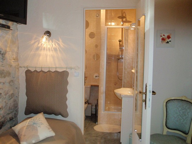 ChHotesLeBacquet-StJulienMaumont_chambre_10