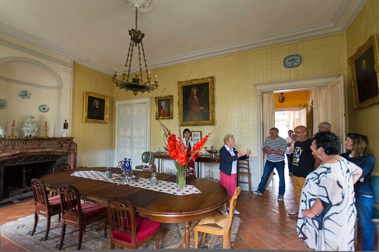 Chateau-de-Dobert-visite-guidée--interieur