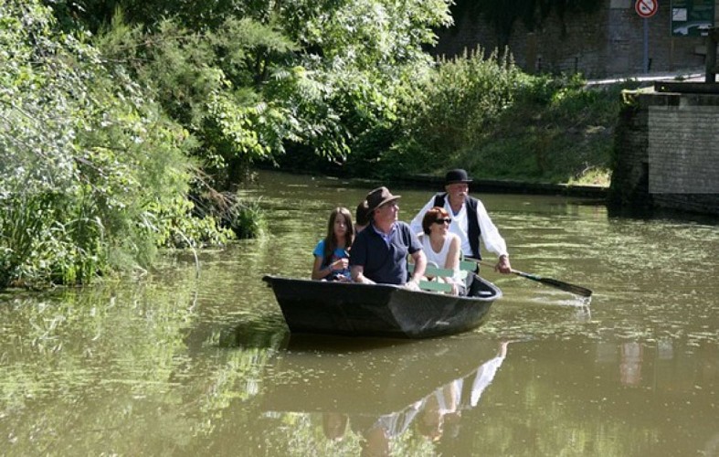Promenade en barque au départ de l'embarcadère Bardet-Huttiers