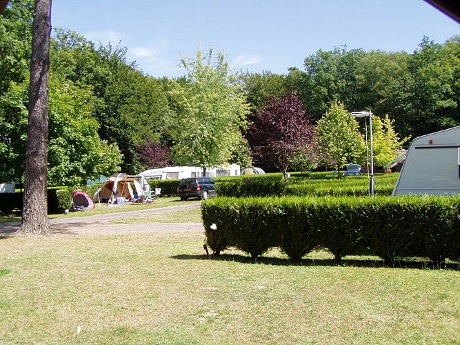 CAMPING_MUNICIPAL_SAINT-MARTIN-LA-MEANNE_2_2_1