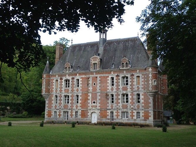 Vue extérieure du château de Canteloup