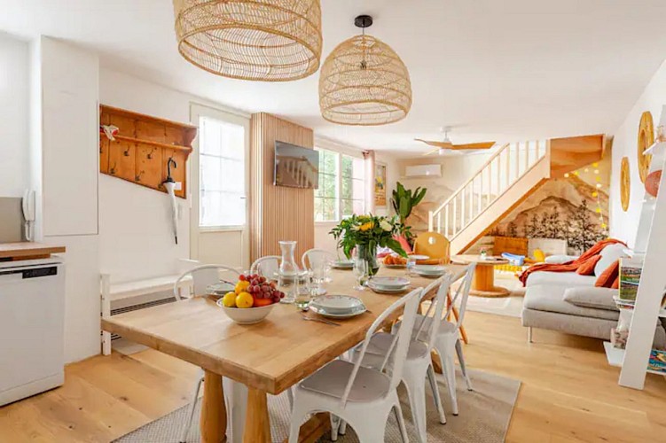 Grande table à manger