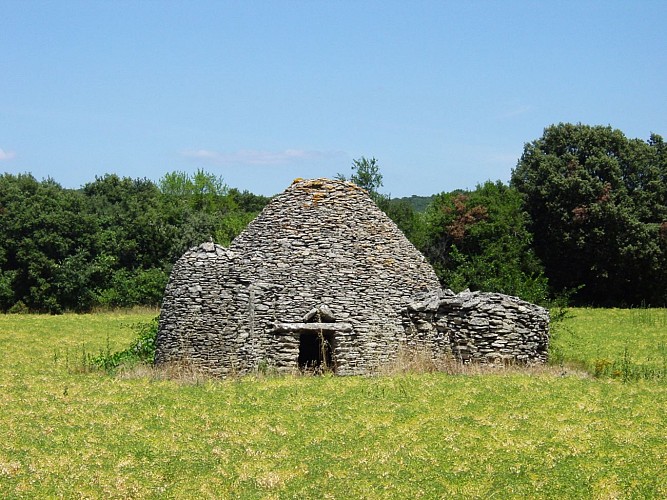 L'art de la pierre sèche : Le sentier des capitelles d'Uzès - Visite guidée Uzès, Ville d'art et d'histoire