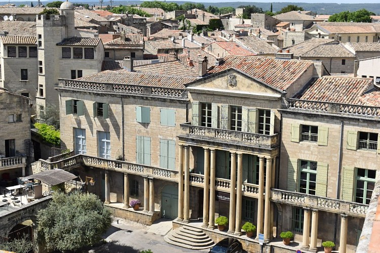 Auf den Spuren des Barons von Kastilien in Uzès - Geführter Rundgang durch Uzès, Stadt der Kunst und Geschichte