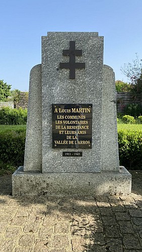 Monument hommage à Louis Martin