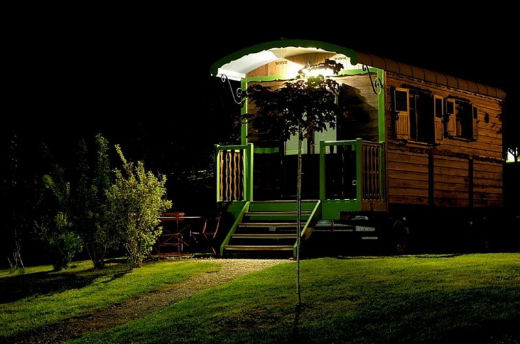 Roulotte_gite-Monediere-2023-6-1024x678